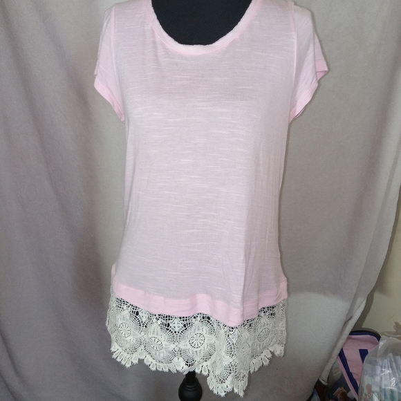 INC International Concepts Light Pink V-Neck Top With Lace Trim - Picture 1 of 12